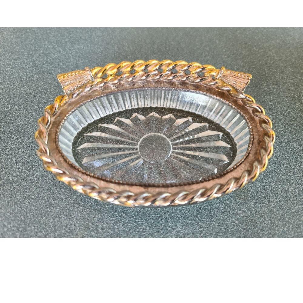 Vintage Stylebuilt Soap Dish Gold/Silver Tone Chain/Tassel Design Ribbed Glass